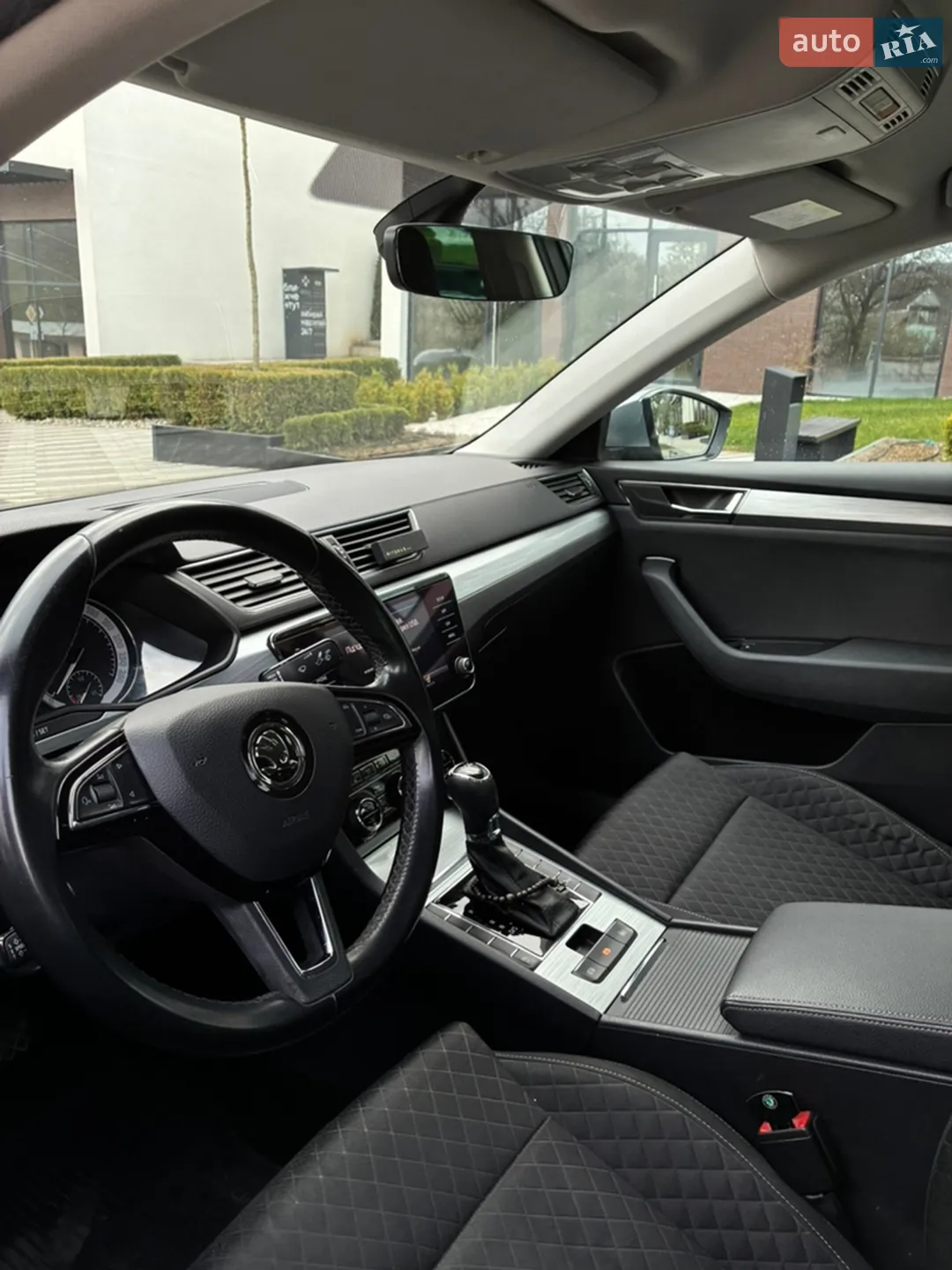 2019 Skoda Superb - мініатюра 10