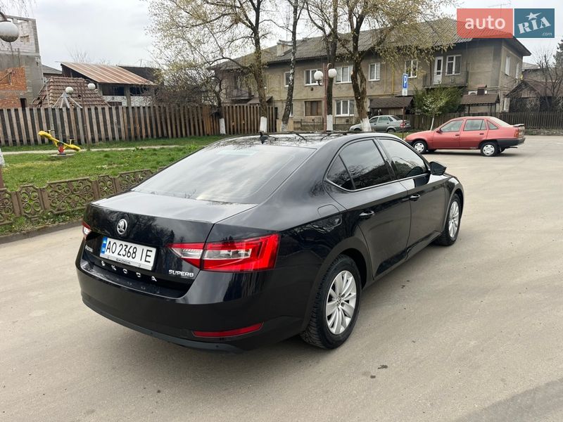 Ліфтбек Skoda Superb 2017 в Тячеві