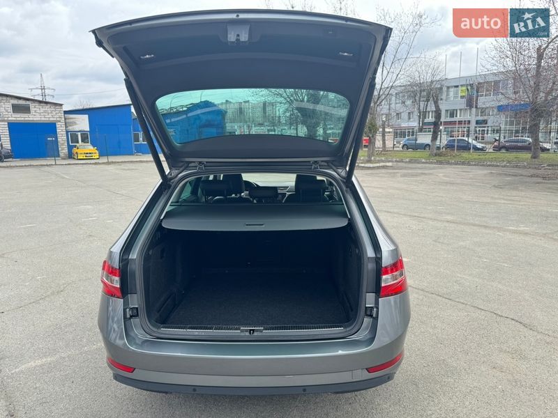 Универсал Skoda Superb 2022 в Киеве