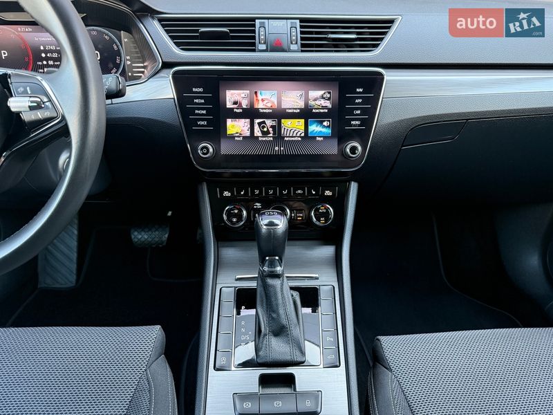 Универсал Skoda Superb 2021 в Киеве фото 57 Универсал Skoda Superb 2021 в Киеве