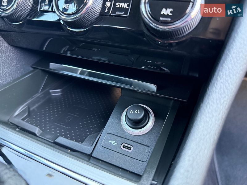 Универсал Skoda Superb 2021 в Киеве фото 63 Универсал Skoda Superb 2021 в Киеве
