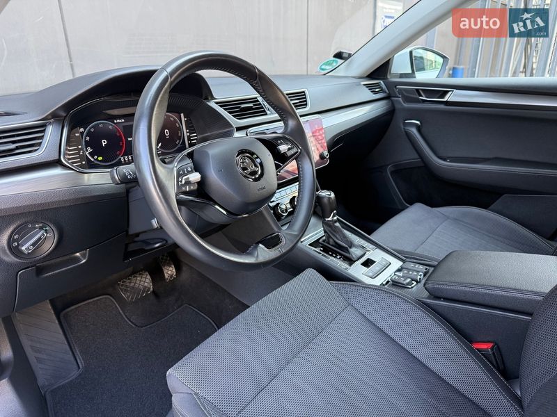 Универсал Skoda Superb 2021 в Киеве фото 50 Универсал Skoda Superb 2021 в Киеве