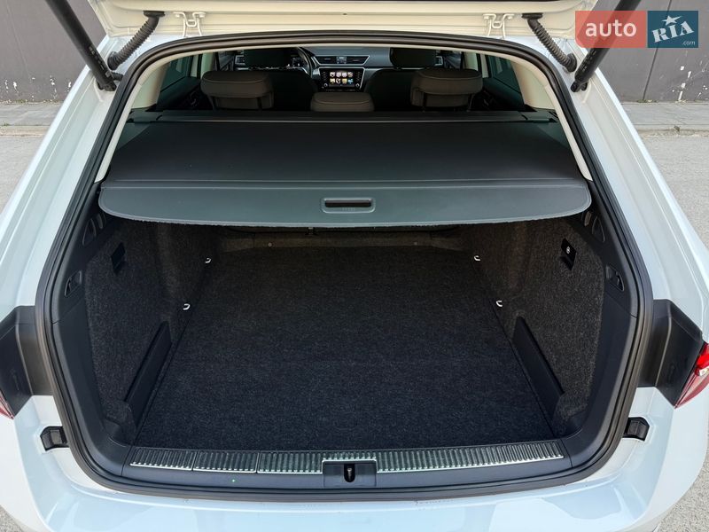 Универсал Skoda Superb 2021 в Киеве фото 89 Универсал Skoda Superb 2021 в Киеве