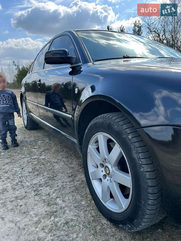 Лифтбек Skoda Superb 2004 в Луцке