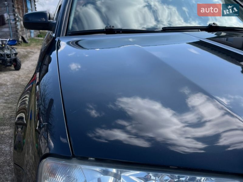 Лифтбек Skoda Superb 2004 в Луцке