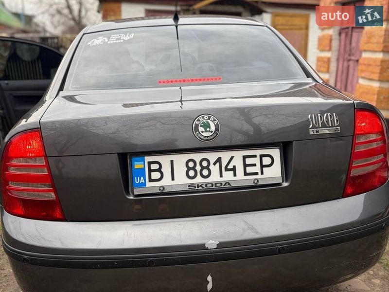 Лифтбек Skoda Superb 2004 в Хороле фото 4 Лифтбек Skoda Superb 2004 в Хороле