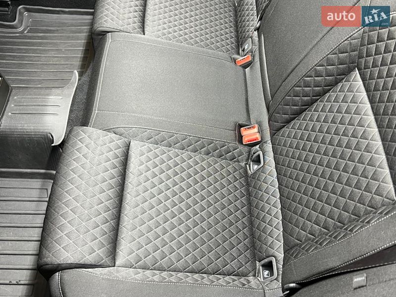 Универсал Skoda Superb 2017 в Ивано-Франковске фото 10 Универсал Skoda Superb 2017 в Ивано-Франковске