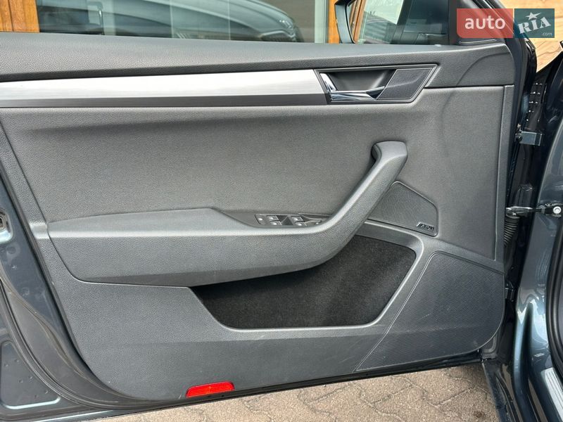 Универсал Skoda Superb 2017 в Житомире фото 40 Универсал Skoda Superb 2017 в Житомире