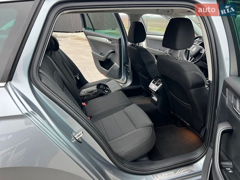 Универсал Skoda Superb 2017 в Ровно