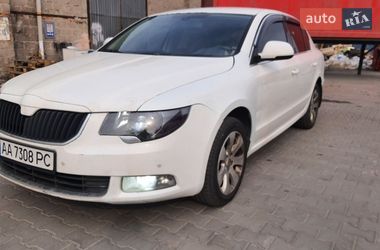Лифтбек Skoda Superb 2011 в Киеве