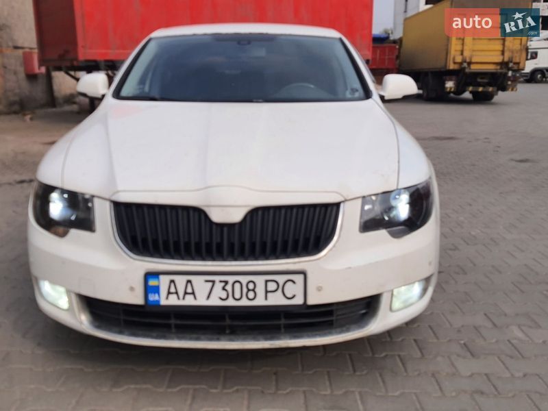 Ліфтбек Skoda Superb 2011 в Києві