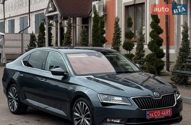 Лифтбек Skoda Superb 2016 в Стрые