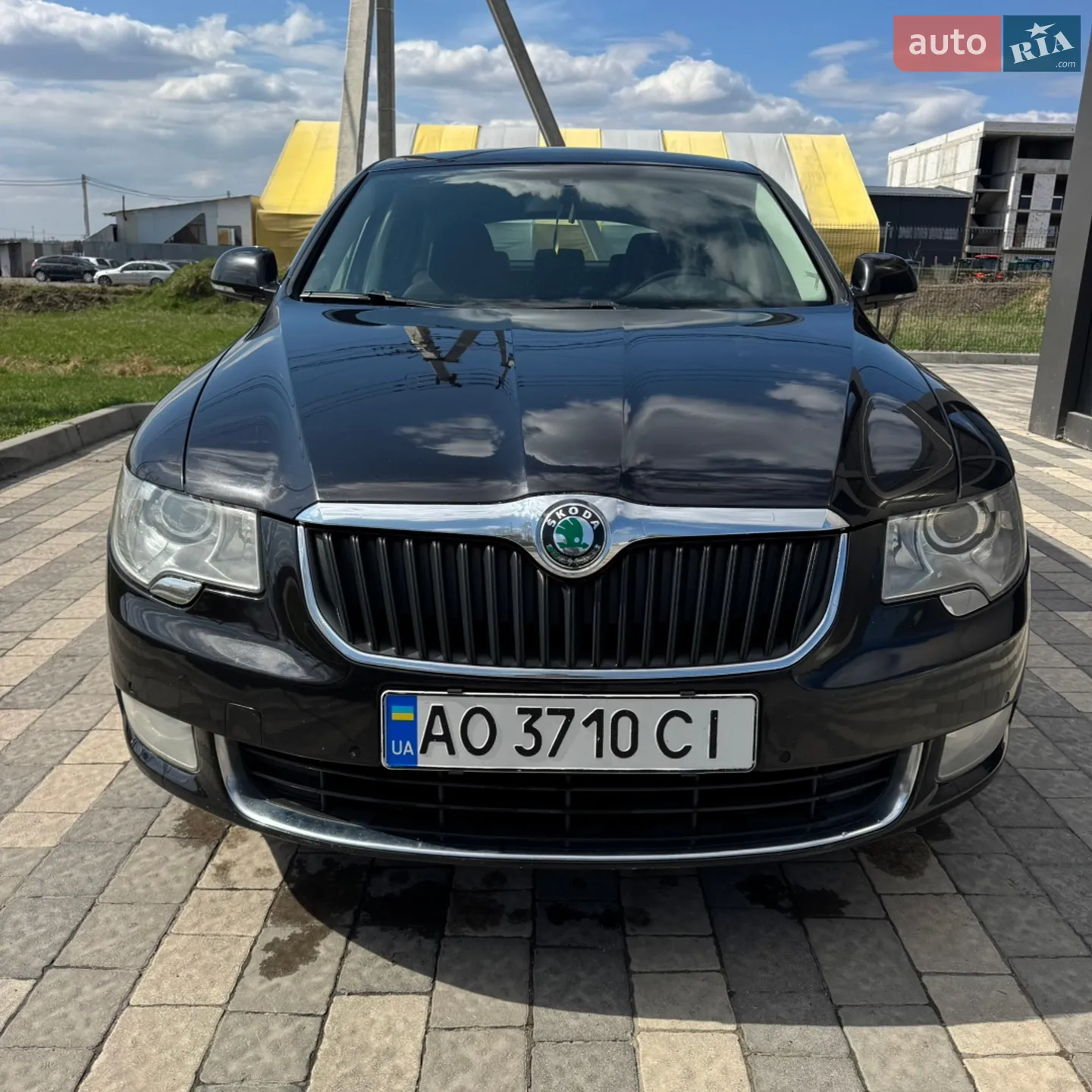 2010 Skoda Superb - мініатюра 6