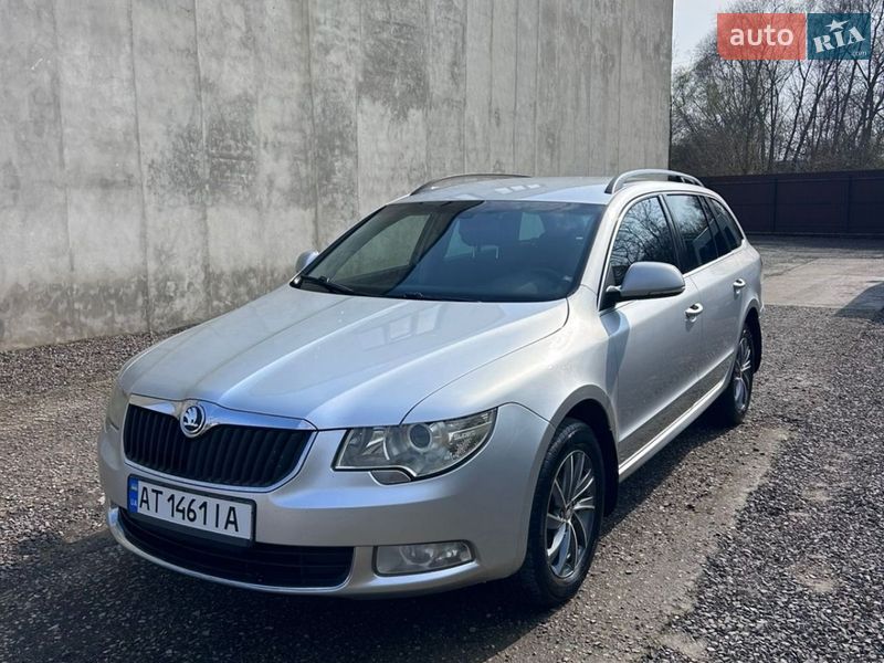 Універсал Skoda Superb 2012 в Бурштині