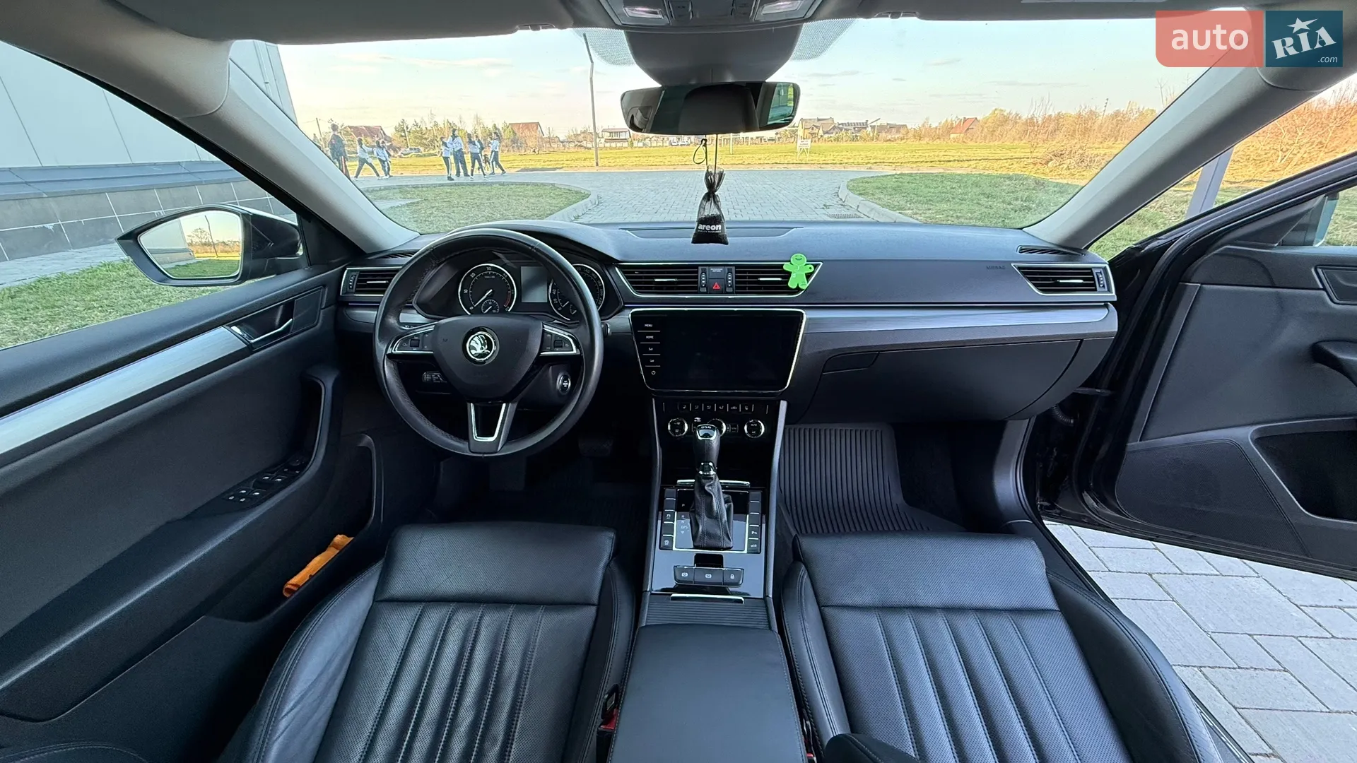2019 Skoda Superb - мініатюра 28