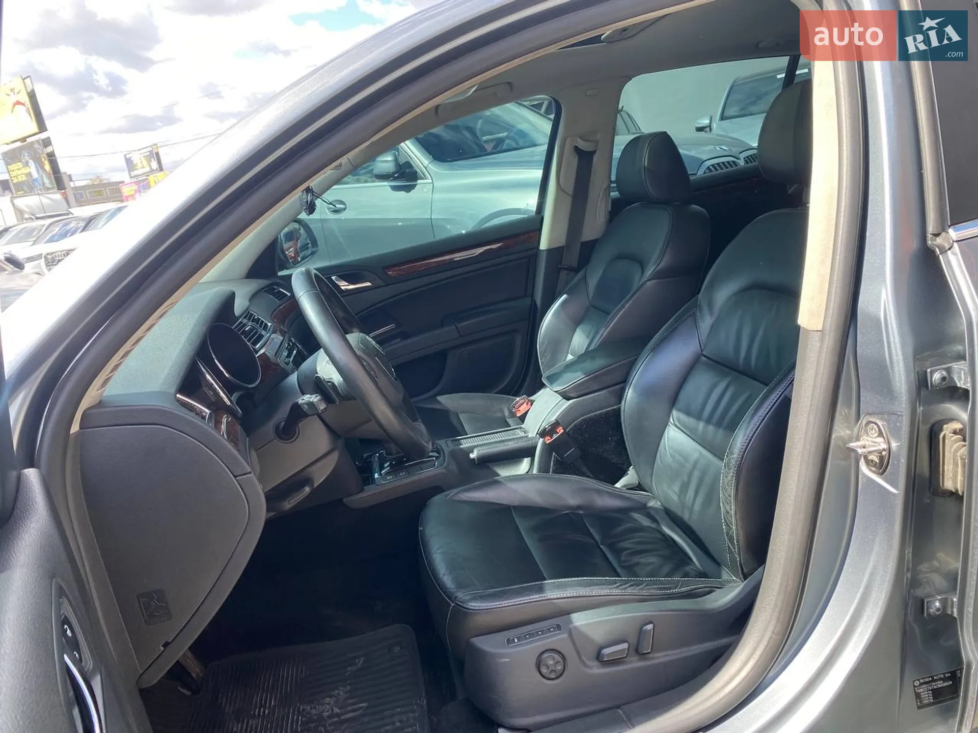 2012 Skoda Superb - мініатюра 18