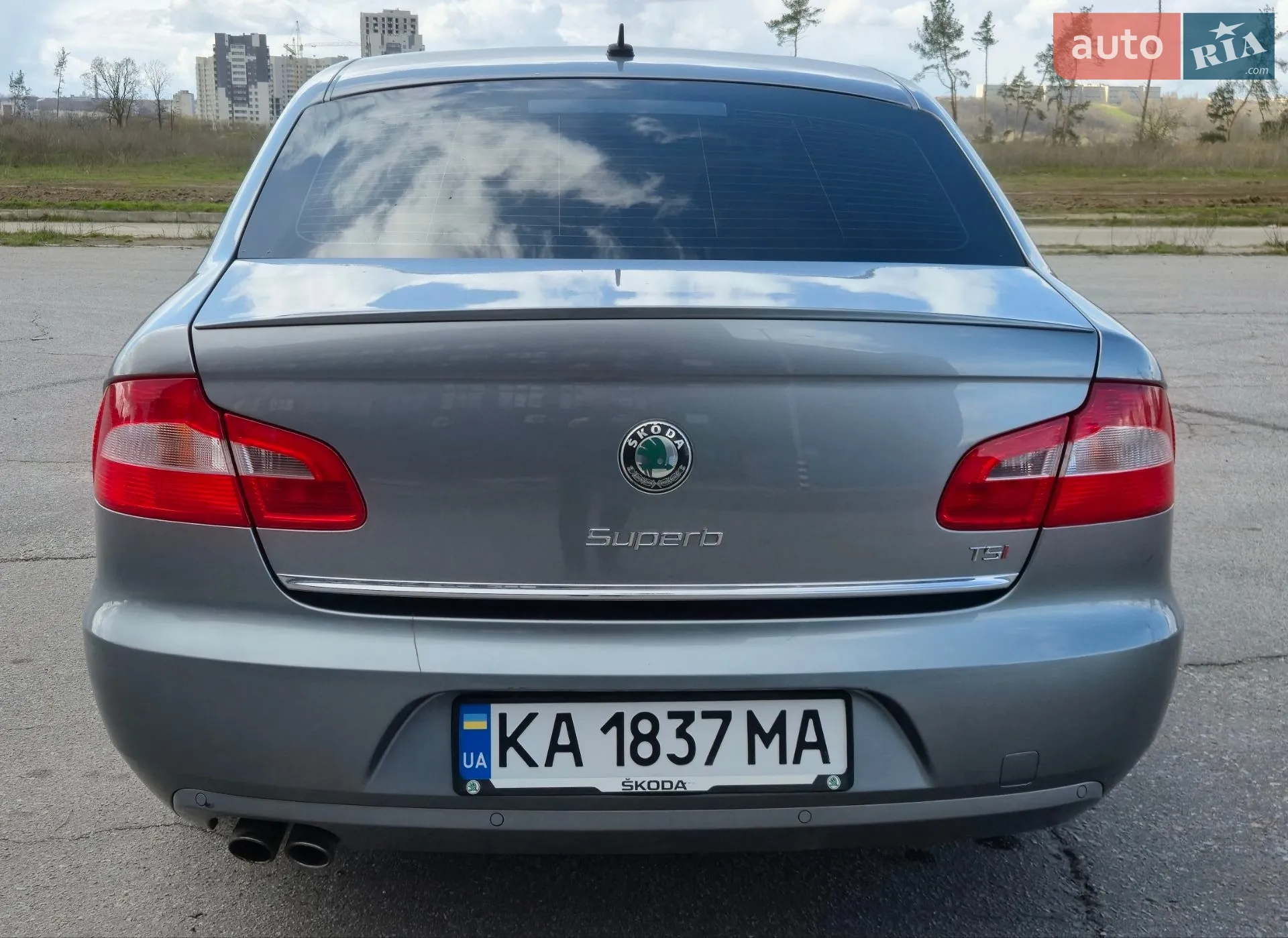 2010 Skoda Superb - мініатюра 4