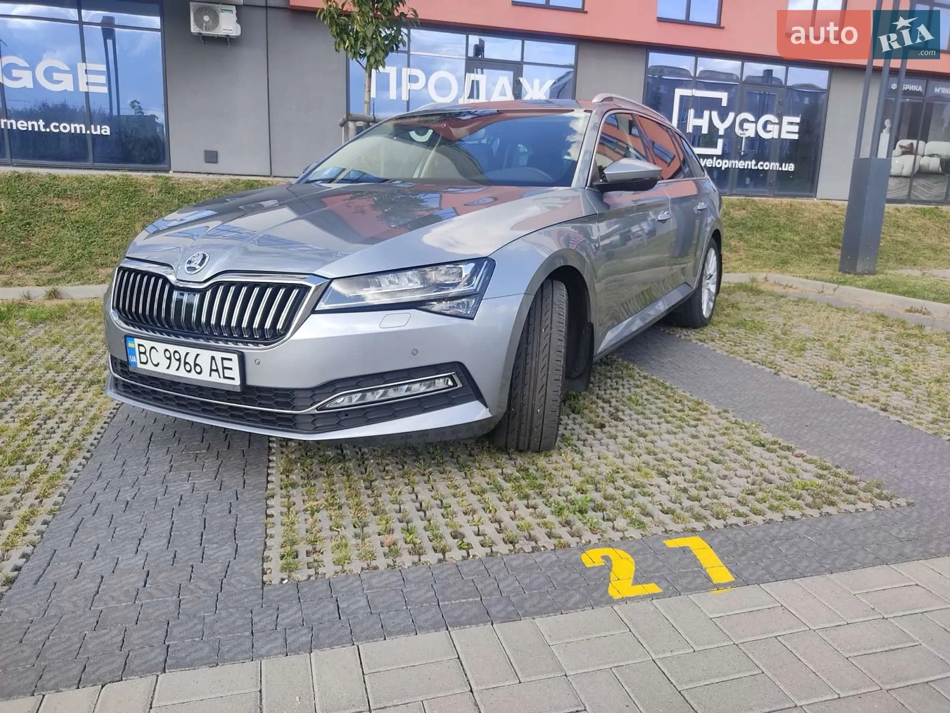 2019 Skoda Superb - фото 1