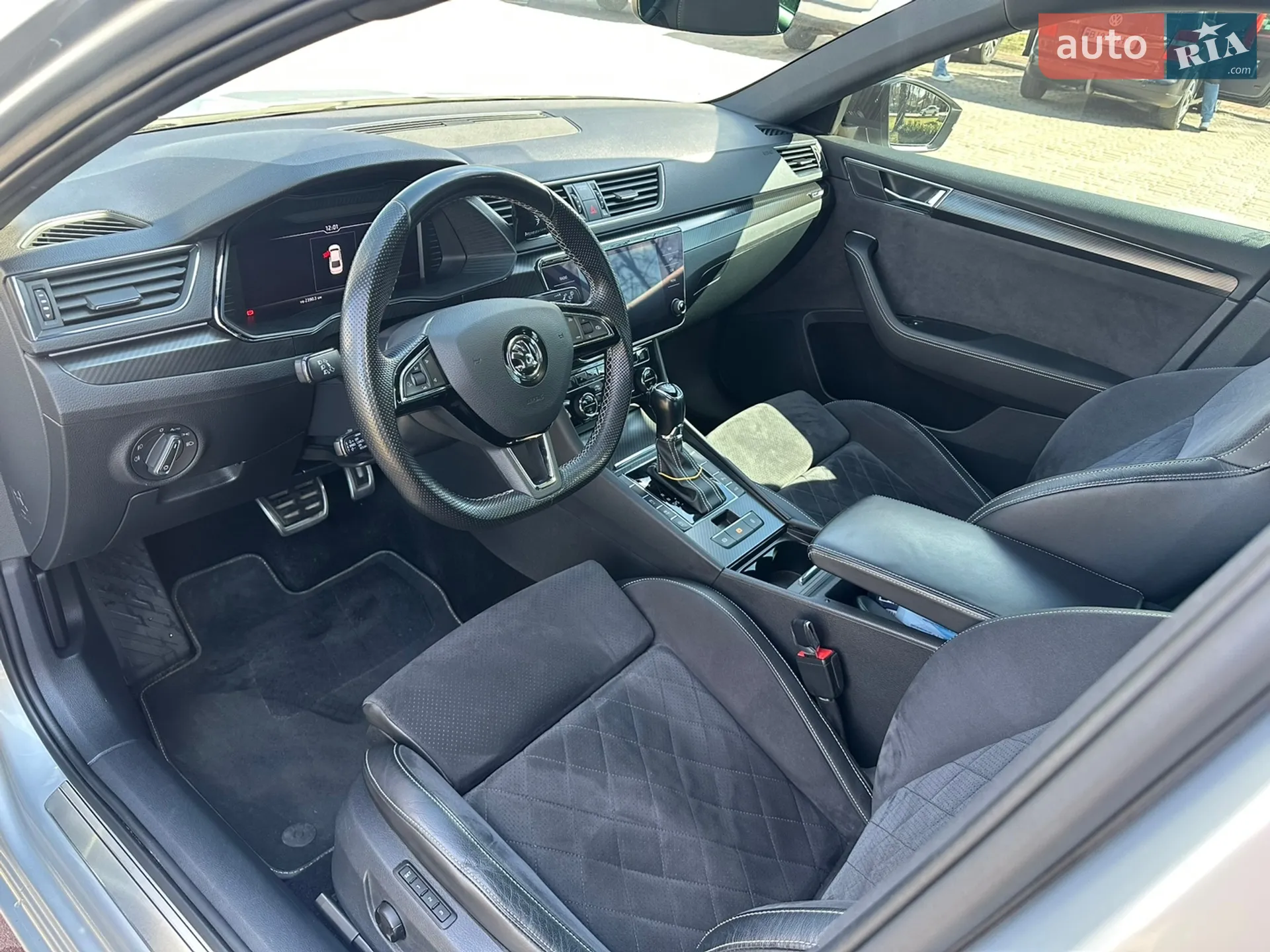 2019 Skoda Superb - мініатюра 11