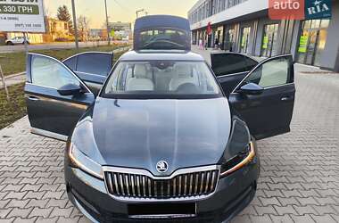 Лифтбек Skoda Superb 2019 в Ужгороде