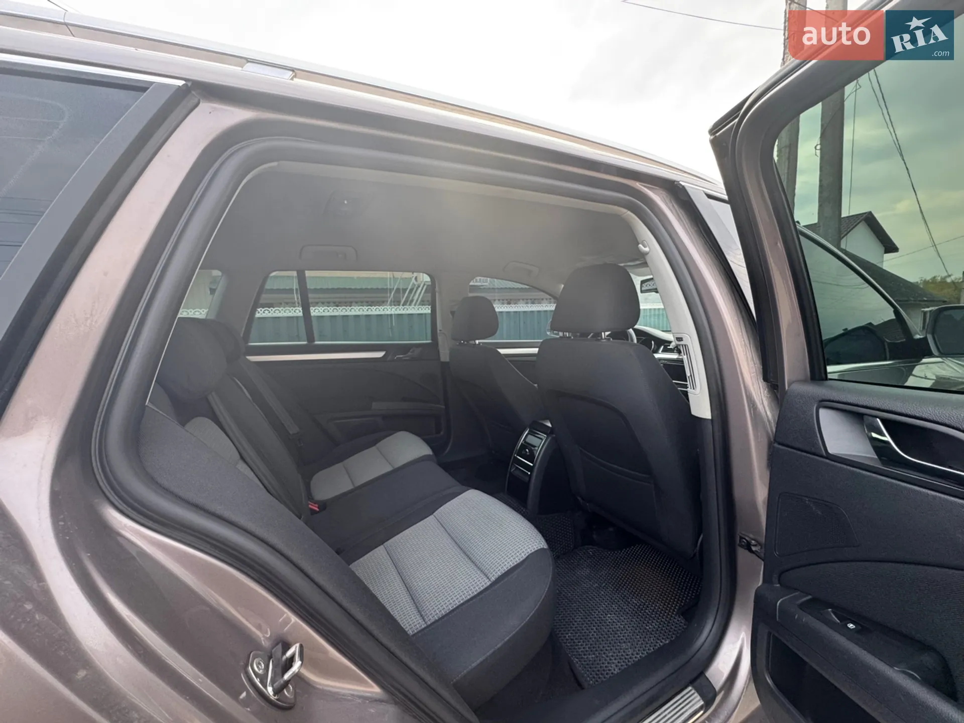 2011 Skoda Superb - мініатюра 22