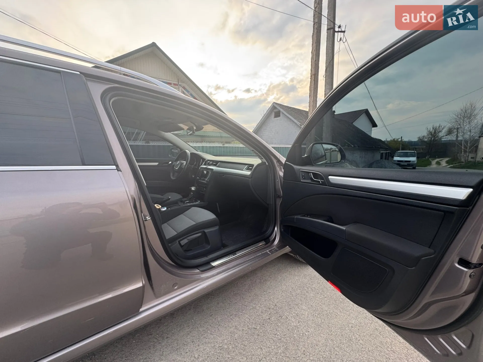 2011 Skoda Superb - мініатюра 27