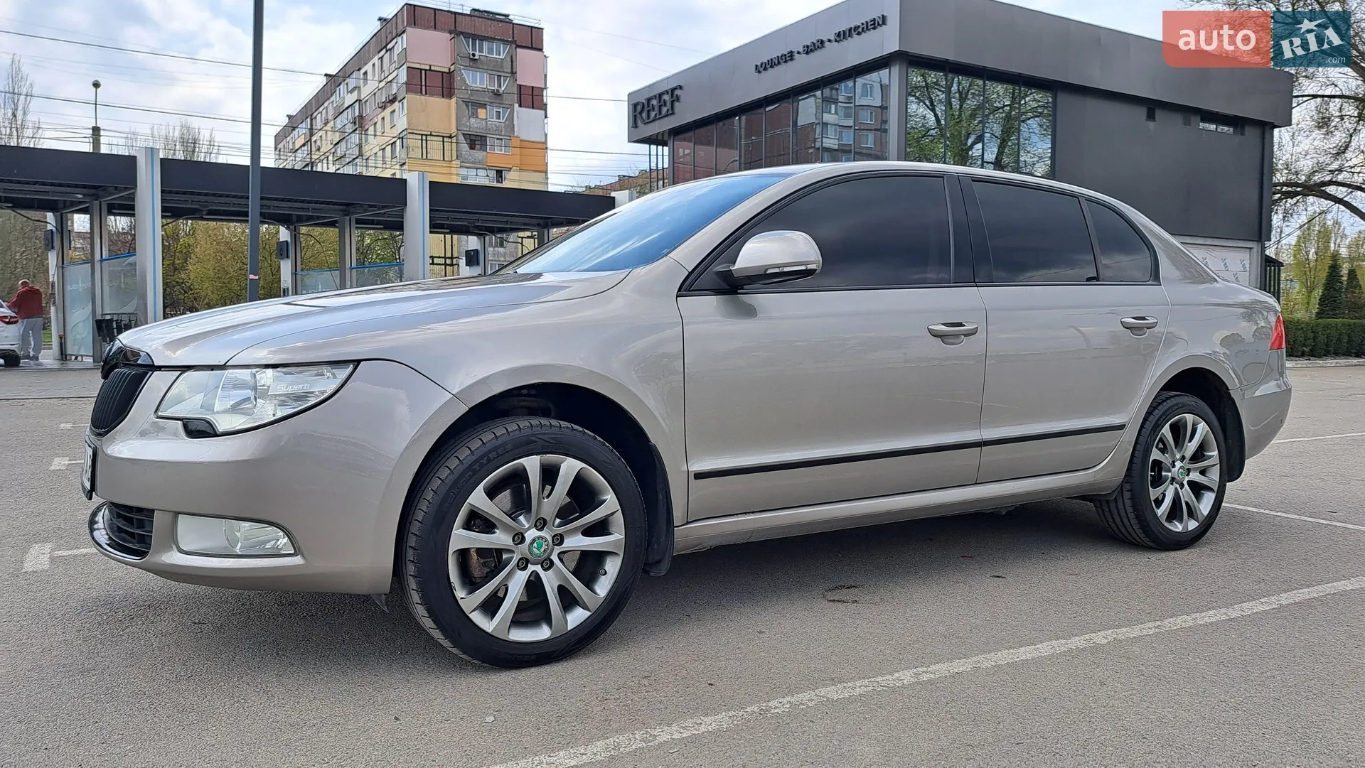 2010 Skoda Superb - мініатюра 10