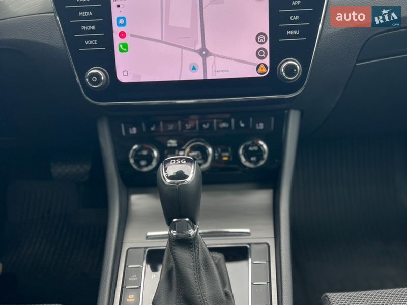 Універсал Skoda Superb 2020 в Ужгороді