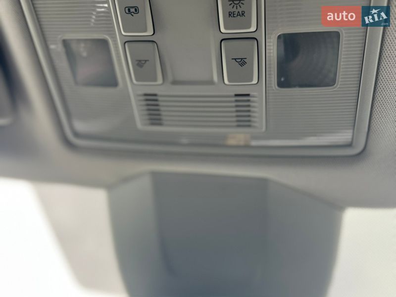 Універсал Skoda Superb 2020 в Ужгороді