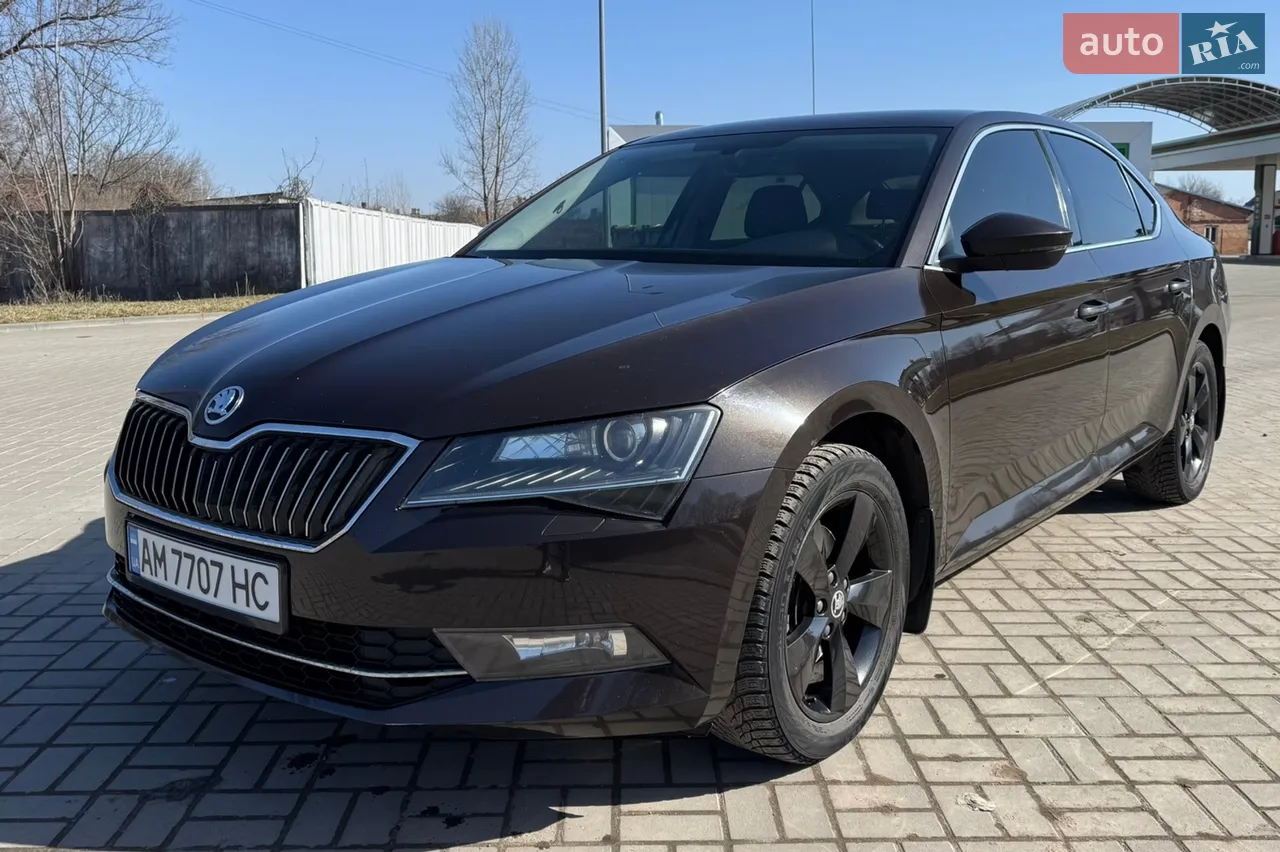 2017 Skoda Superb - мініатюра 15