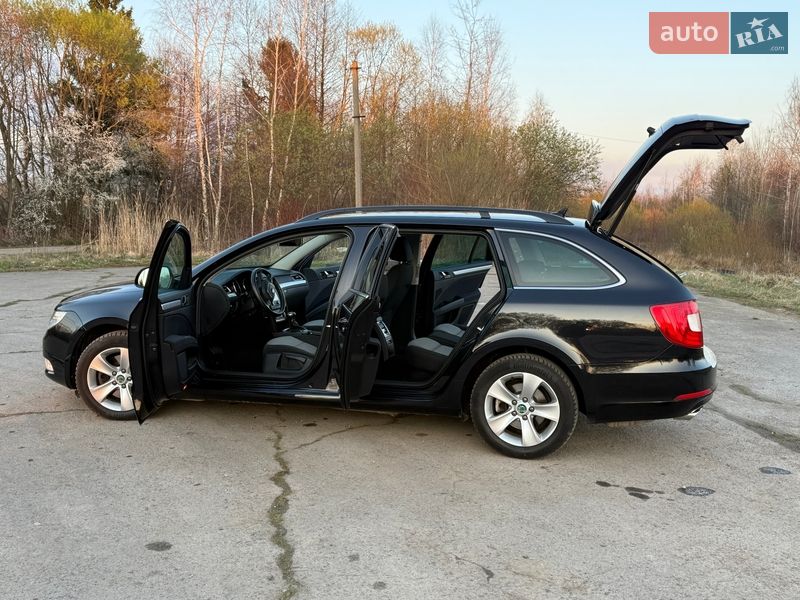 Універсал Skoda Superb 2012 в Львові фото 49 Універсал Skoda Superb 2012 в Львові