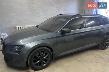 Універсал Skoda Superb 2018 в Кропивницькому