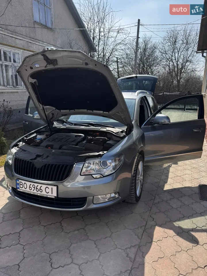 2011 Skoda Superb - мініатюра 8