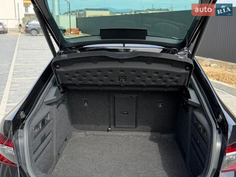 Ліфтбек Skoda Superb 2022 в Ужгороді