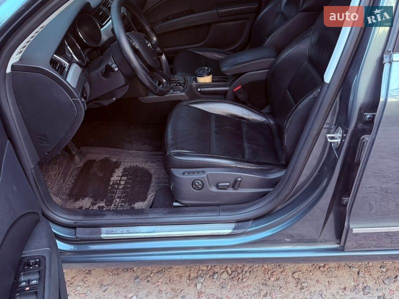 Универсал Skoda Superb 2014 в Киеве