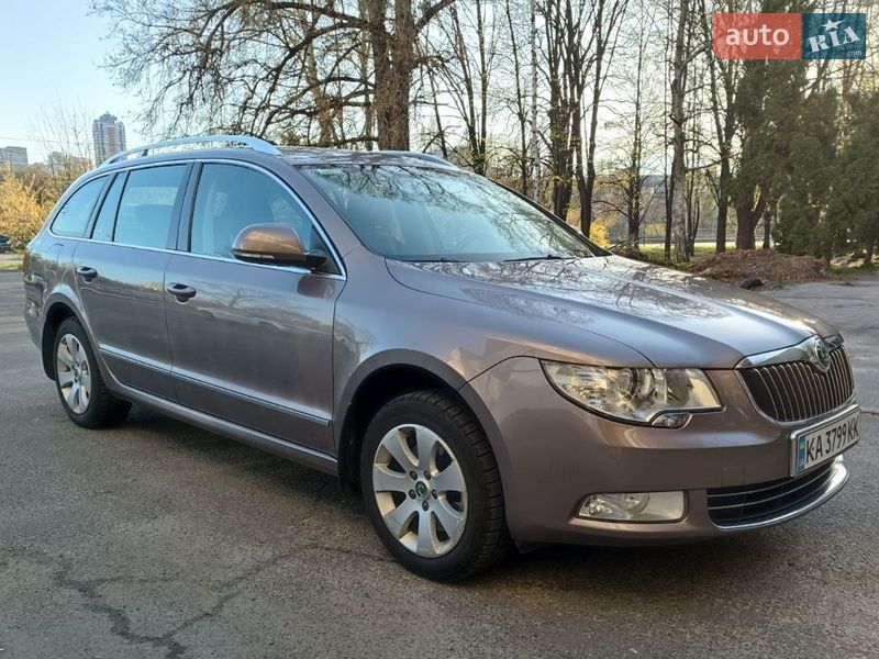 Універсал Skoda Superb 2012 в Києві фото 3 Універсал Skoda Superb 2012 в Києві
