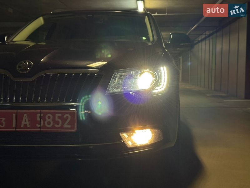 Універсал Skoda Superb 2014 в Києві фото 65 Універсал Skoda Superb 2014 в Києві