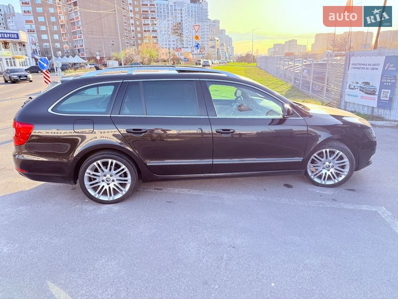 Универсал Skoda Superb 2013 в Киеве