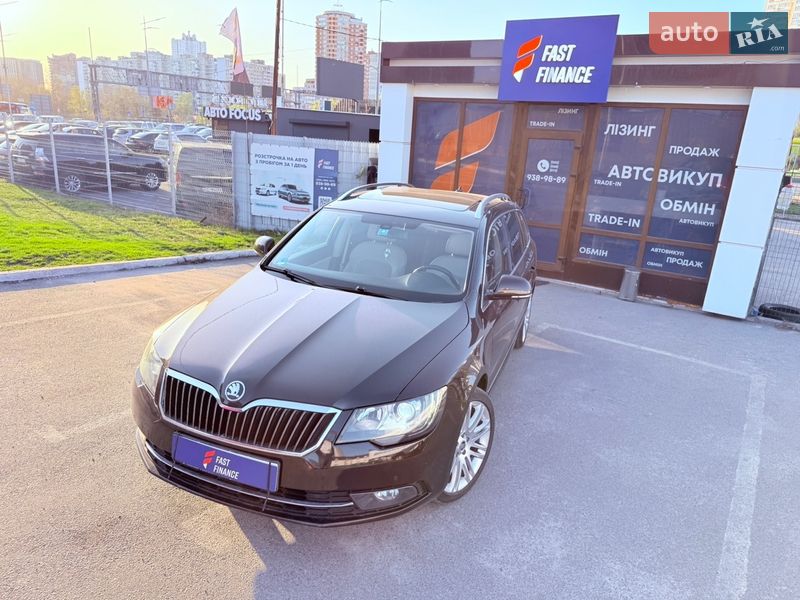Универсал Skoda Superb 2013 в Киеве