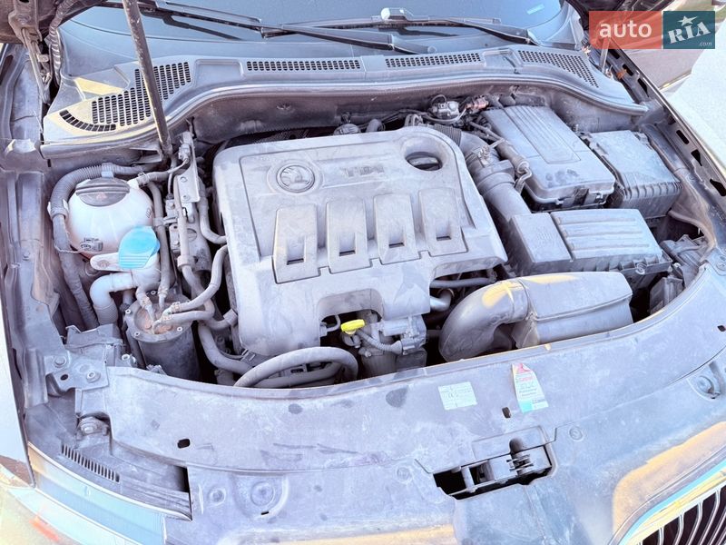 Универсал Skoda Superb 2013 в Киеве