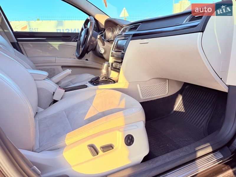 Универсал Skoda Superb 2013 в Киеве
