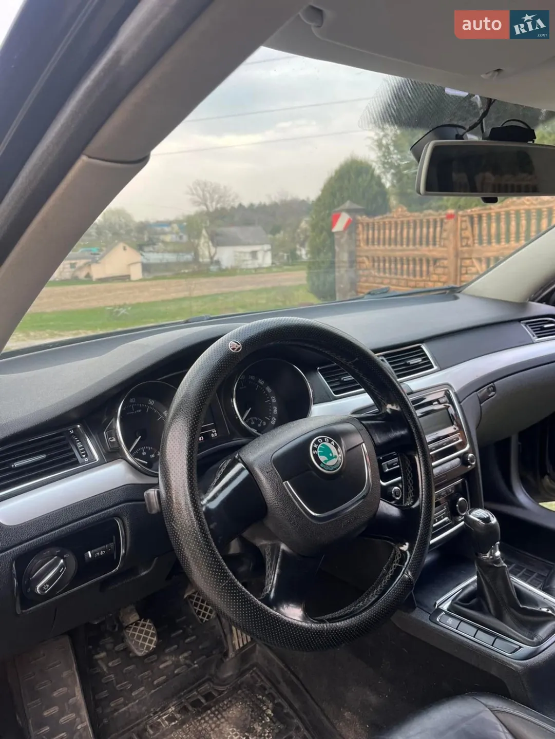 2010 Skoda Superb - мініатюра 9