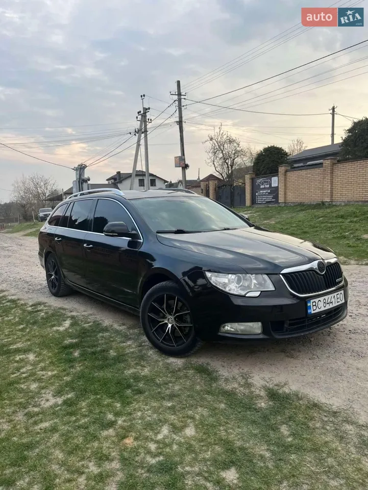 2010 Skoda Superb - мініатюра 30