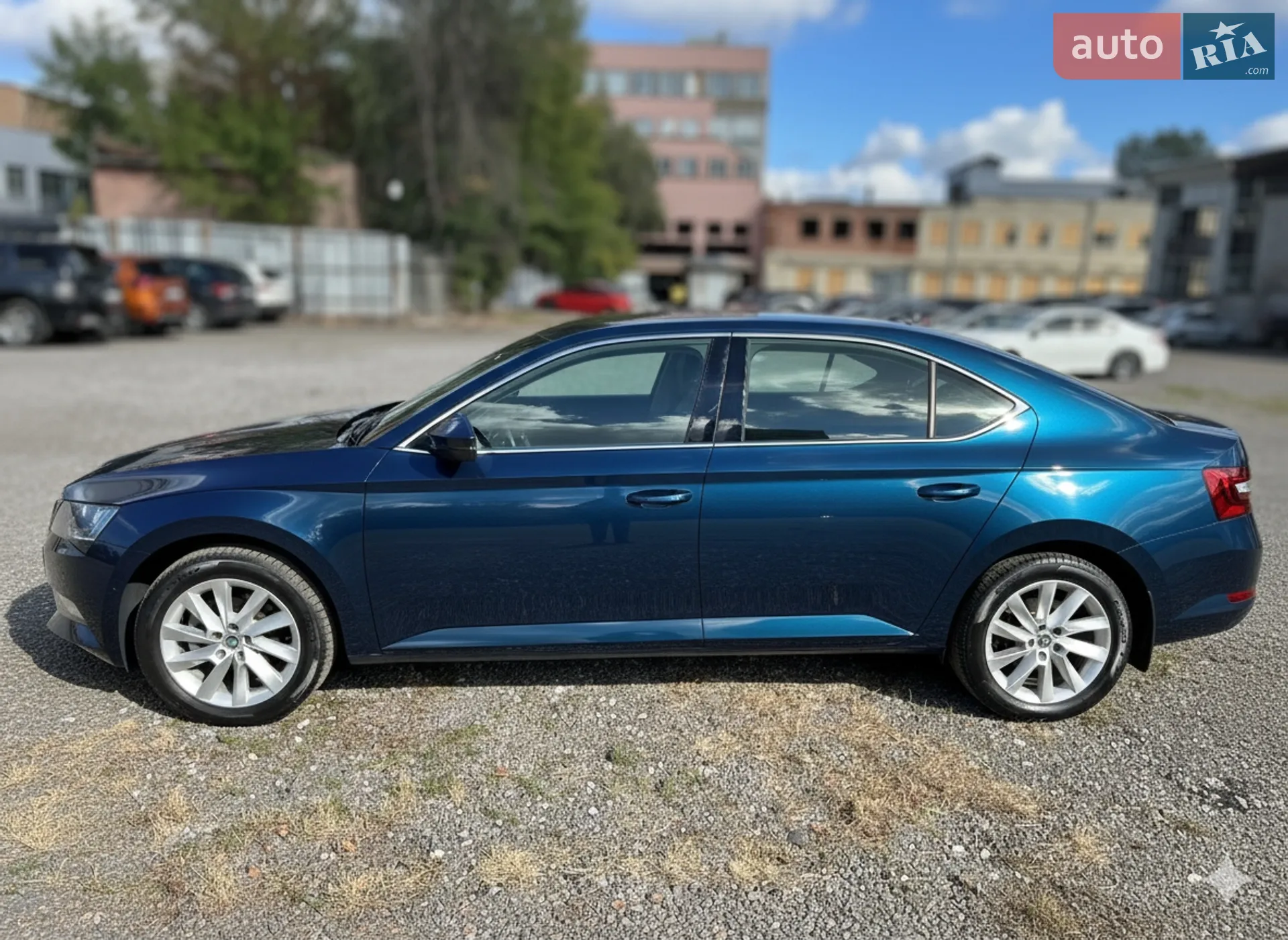 2021 Skoda Superb - мініатюра 2
