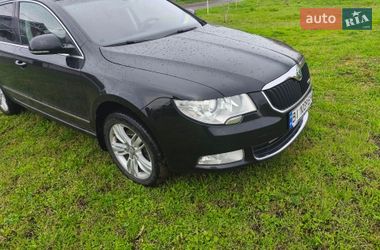 Лифтбек Skoda Superb 2013 в Семеновке