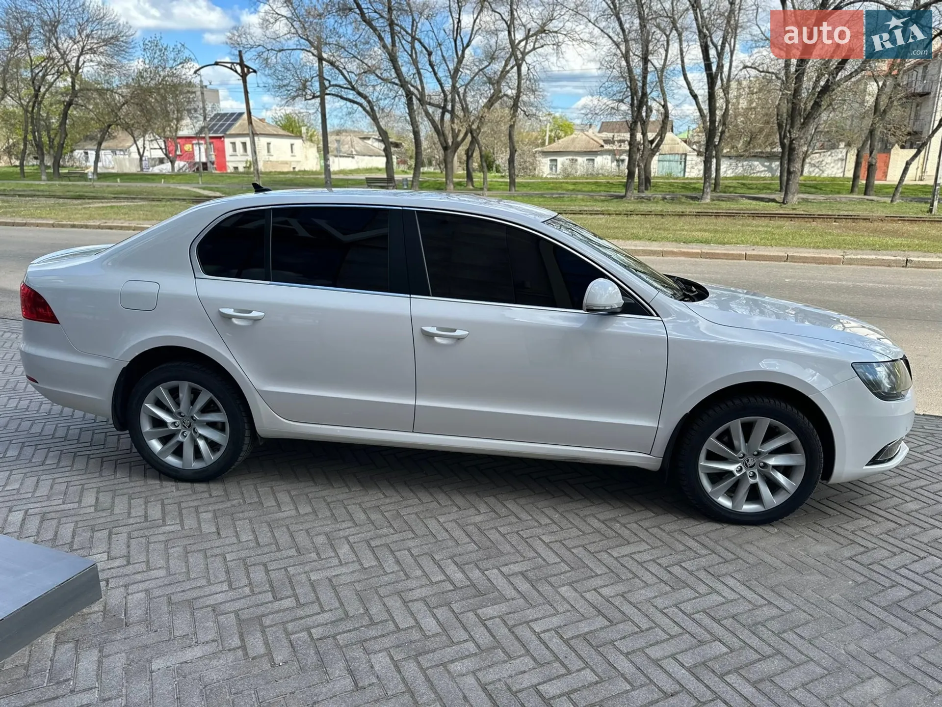 2013 Skoda Superb - мініатюра 5