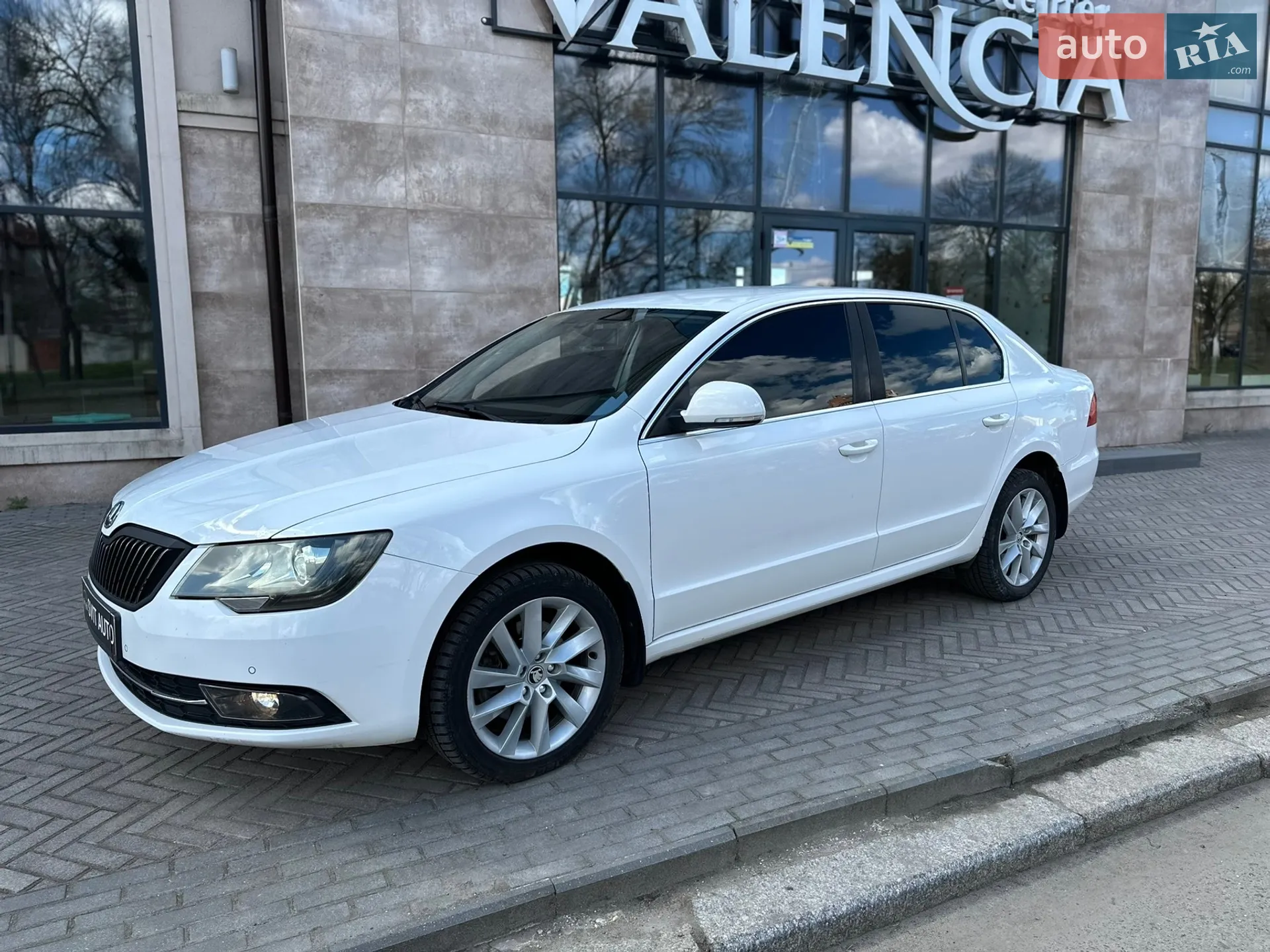 2013 Skoda Superb - мініатюра 15