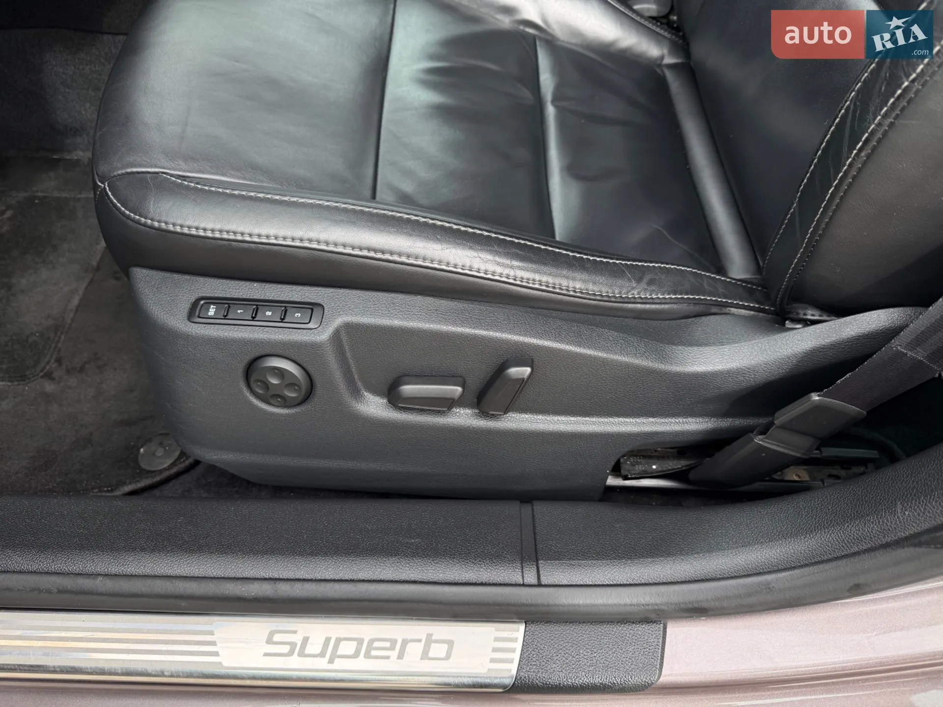 2011 Skoda Superb - мініатюра 32