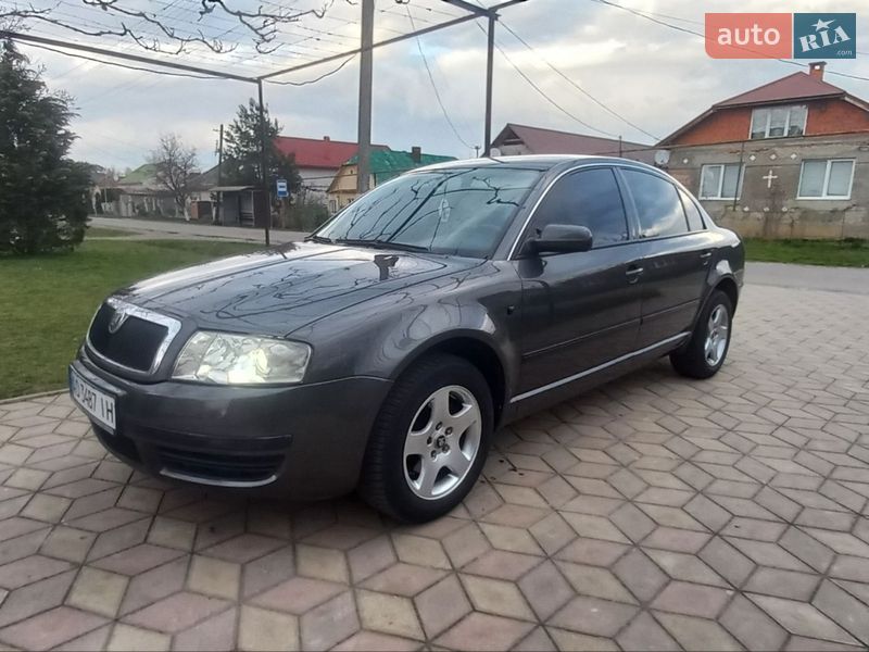 Skoda Superb 2003