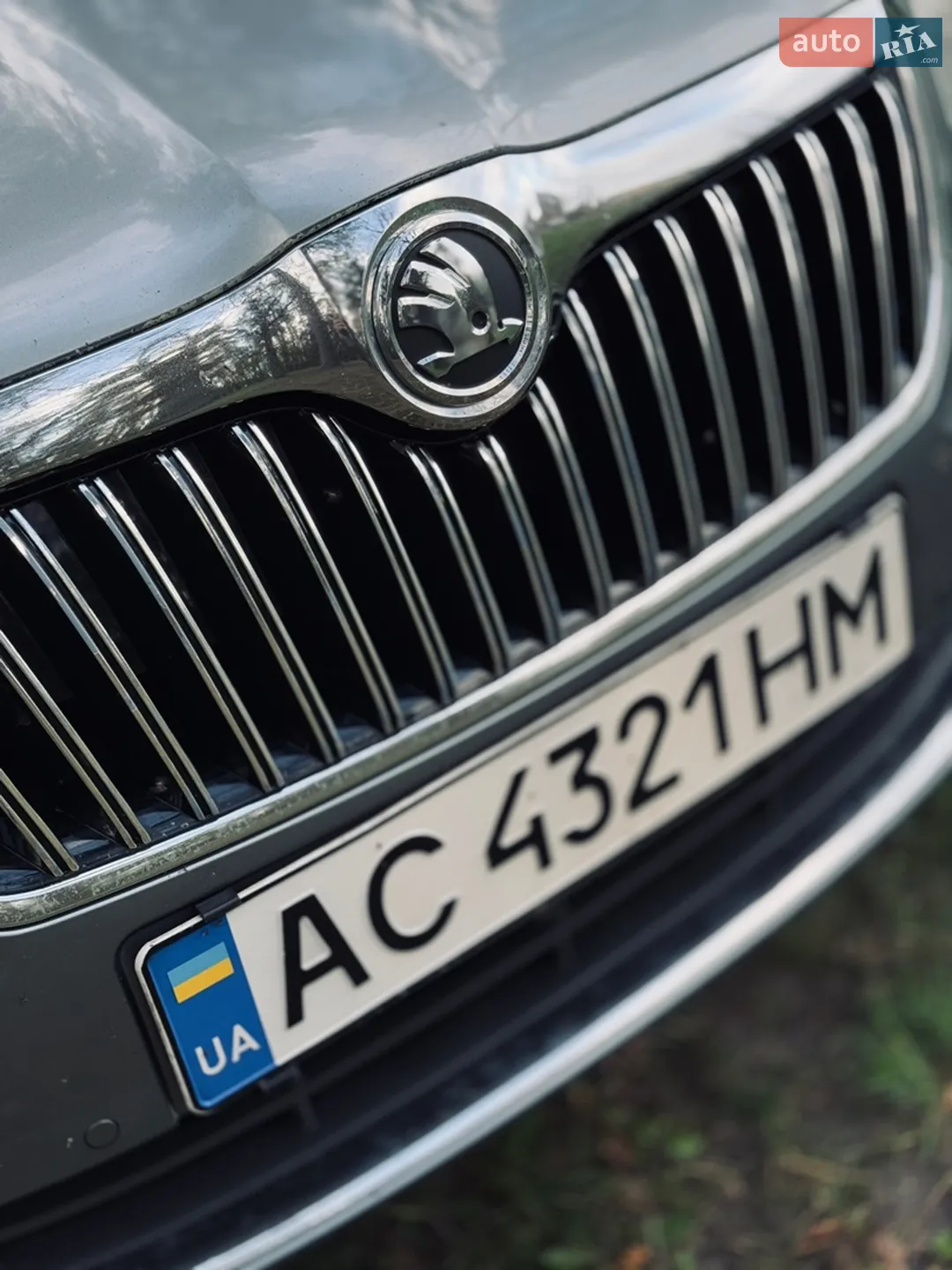 2010 Skoda Superb - мініатюра 2